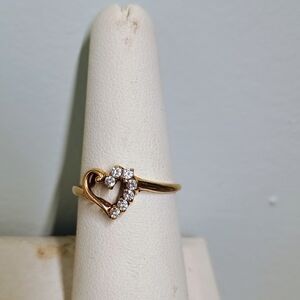 Elegant Gold Heart Ring with Crystals
